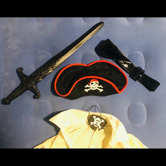 5 pc. Lil’ Pirate costume for kids 2-6 - Picture 4 of 5